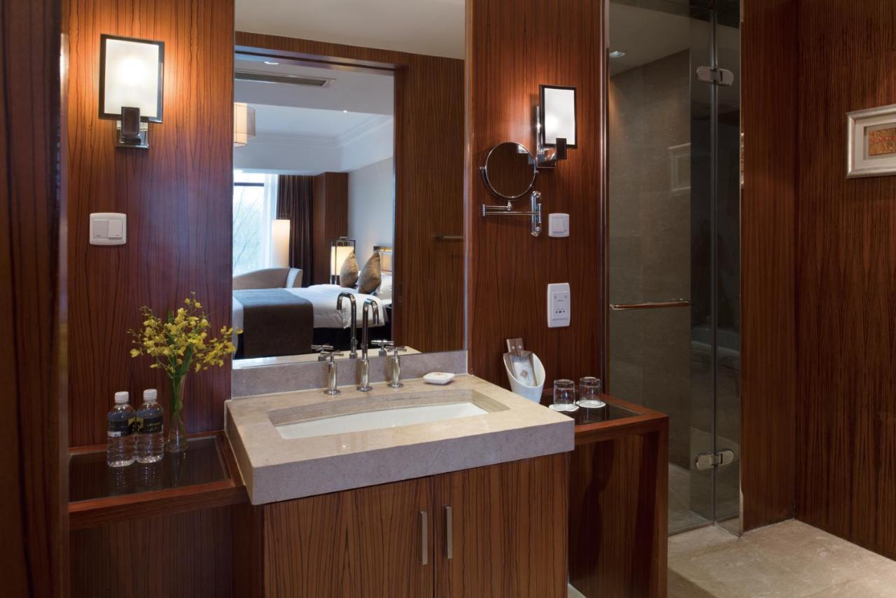 Jinling Riverside Hotel Нанкин Екстериор снимка