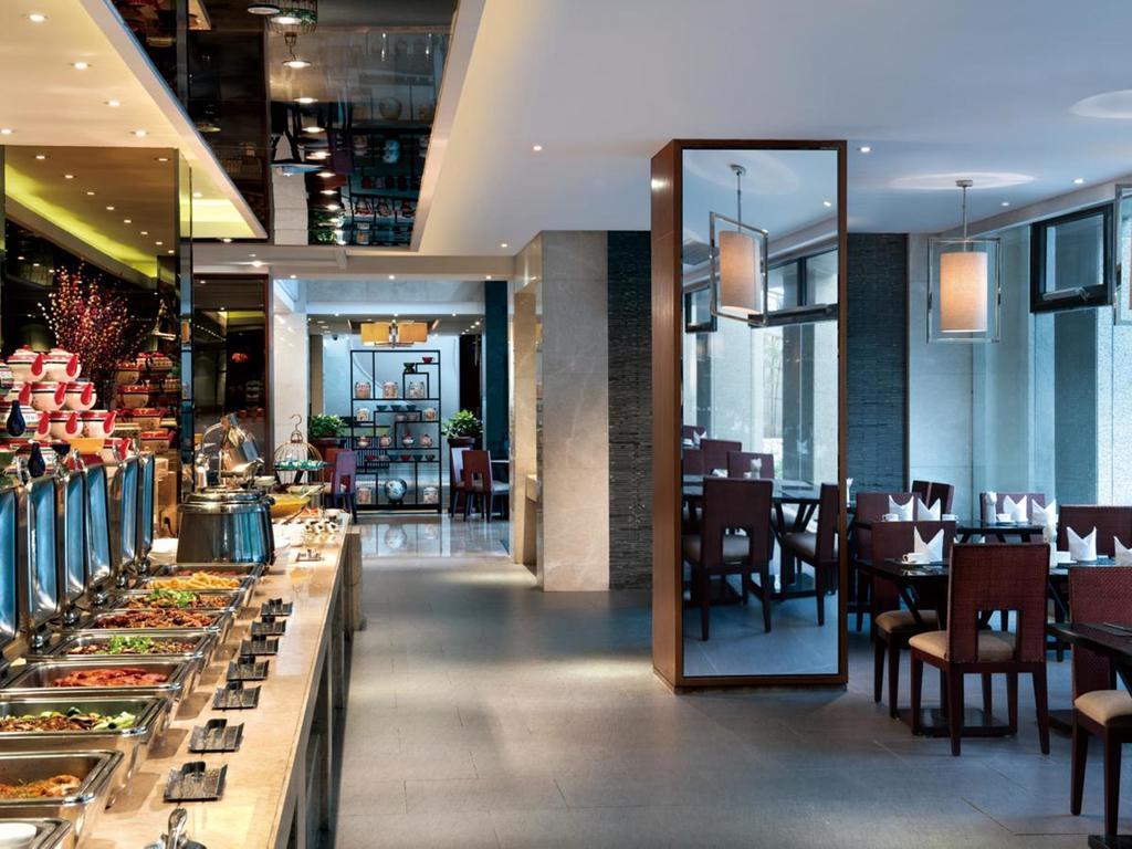 Jinling Riverside Hotel Нанкин Екстериор снимка