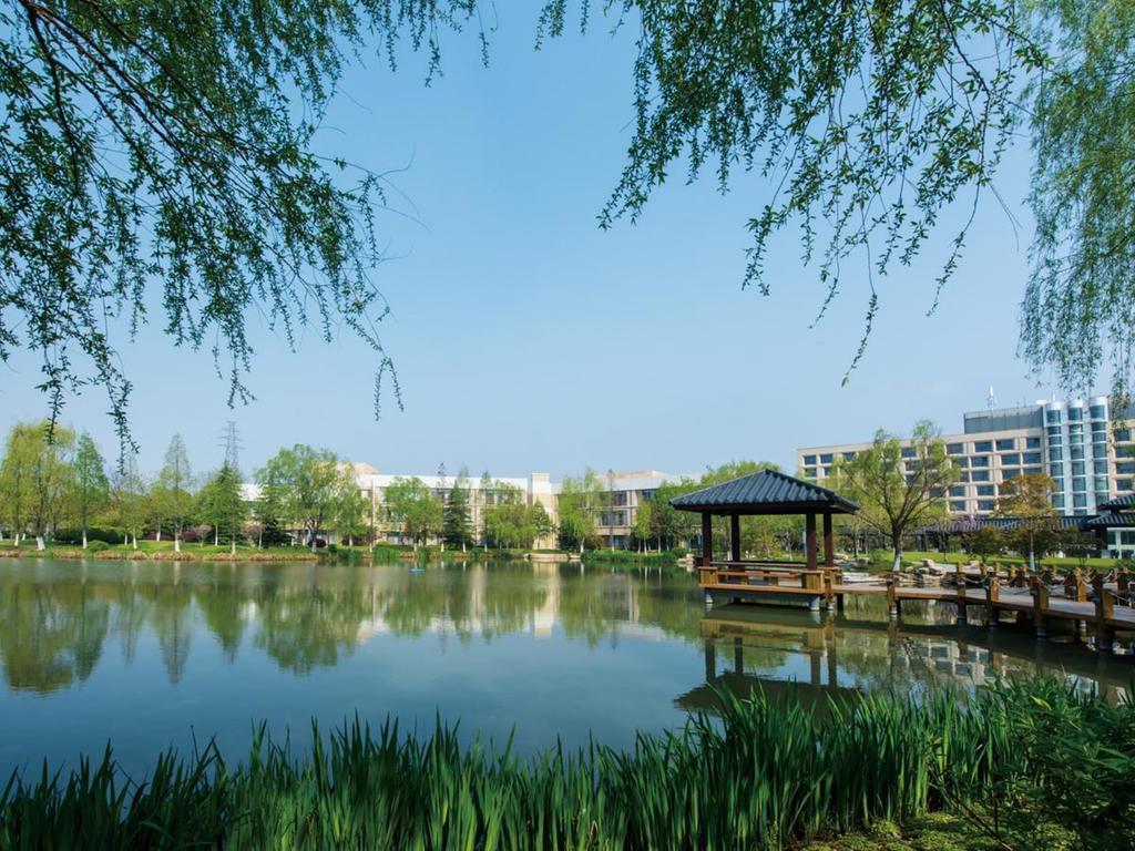 Jinling Riverside Hotel Нанкин Екстериор снимка