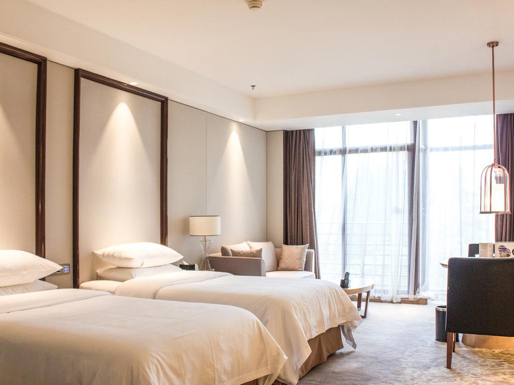 Jinling Riverside Hotel Нанкин Екстериор снимка