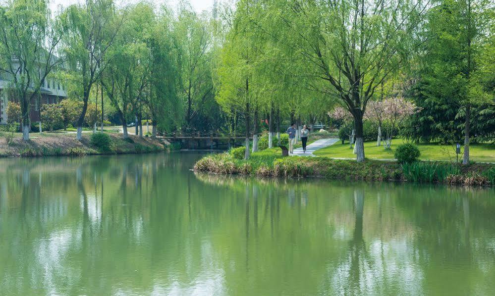 Jinling Riverside Hotel Нанкин Екстериор снимка