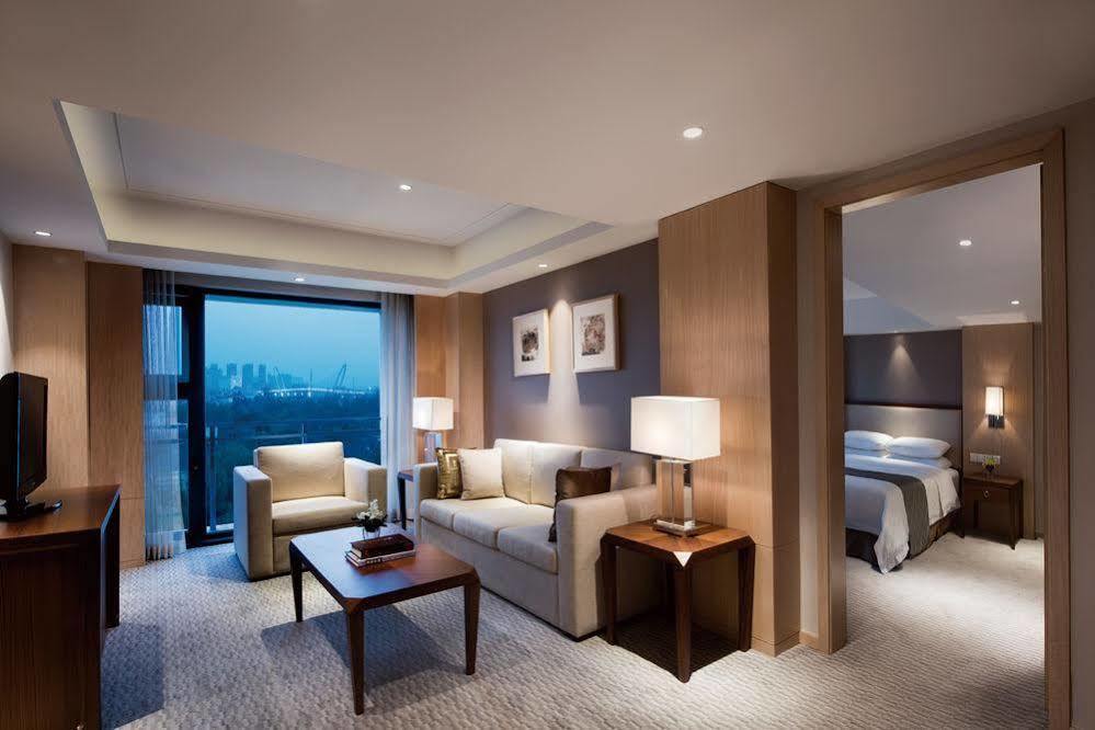 Jinling Riverside Hotel Нанкин Екстериор снимка